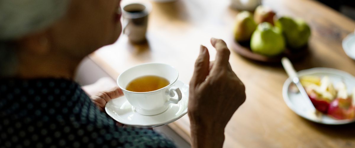 Drink Chinese Tea in the Noon