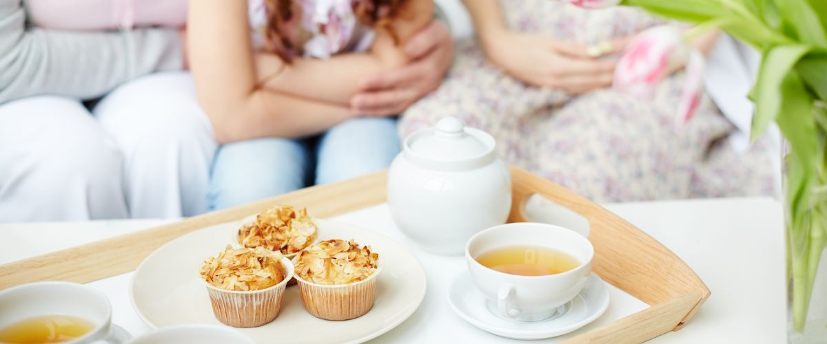 Drink Chinese Tea in the Afternoon